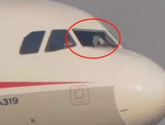 飛機(jī)玻璃到底有幾層？為什么駕駛艙玻璃破碎事件年年都有！