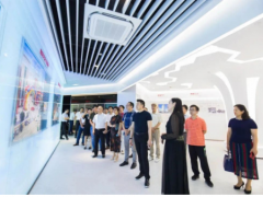 凝聚為魂 團(tuán)結(jié)是根 洪清華會(huì)長率隊(duì)“走進(jìn)德力西” 參觀考察