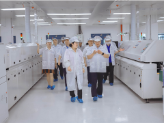 精創全程陪同黨工委龔維芳書記蒞臨精創新廠力贊精創智能化車間！