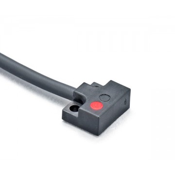 扁平式磁性接近開關磁性傳感器AH014