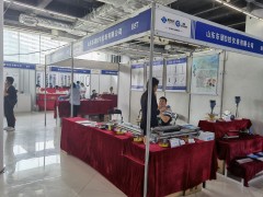 直擊現(xiàn)場丨東朋自控儀表攜防腐壓力儀表、溫度儀表、液位儀表彩亮相淄博石油化工展