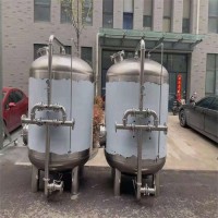 南宮鴻謙軟化樹脂過濾器品質耐用