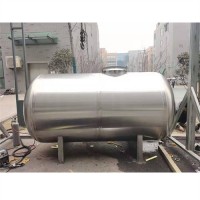 巴中鴻謙工業家用臥式反滲透蓄水罐蓄水塔家用戶外蓄水罐生產廠家